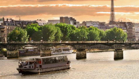 Cruise on the Seine River Cruise on the Seine River